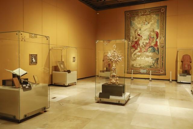 Inauguran exhibición ‘Descubriendo el Vaticano’ en Museo Barroco
