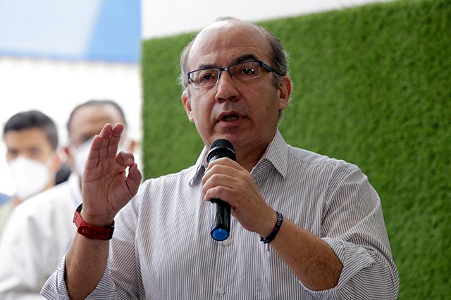 Felipe Calderón niega haber protegido a “El Chapo” Guzmán