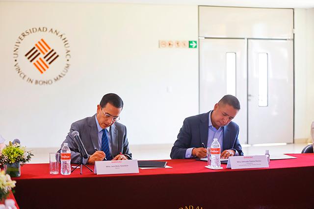 Anáhuac Puebla y San Andrés firman convenio educativo