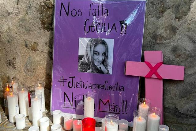 Honran a Cecilia Monzón y exigen justicia en Puebla y España