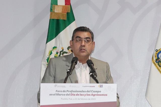Gobernador Céspedes pide respetar trabajo de campesinos de Puebla