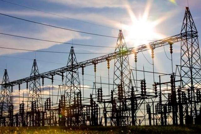 Gobierno va sobre los contratos de producción eléctrica