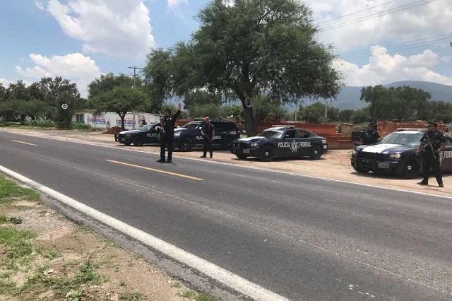 Golpean a policía para rescatar a detenido en la Puebla-Tehuacán