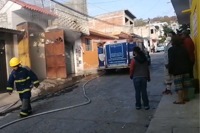 Se incendia tienda de abarrotes en Izúcar