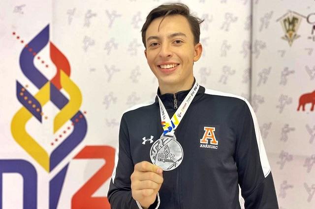 Pablo Esquivel le da a la Anáhuac plata en Universiada 2022