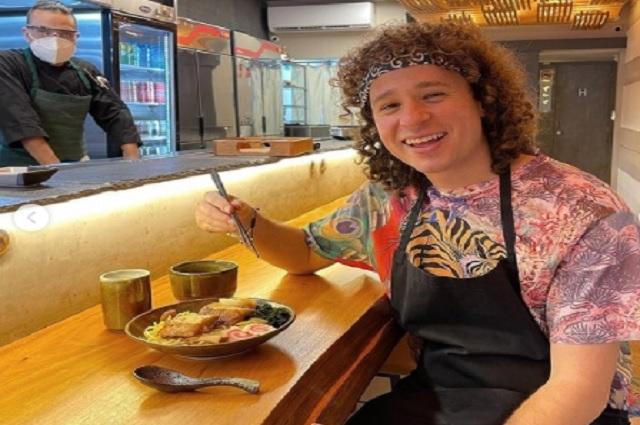 Luisito Comunica inaugura su primer restaurante de comida japonesa