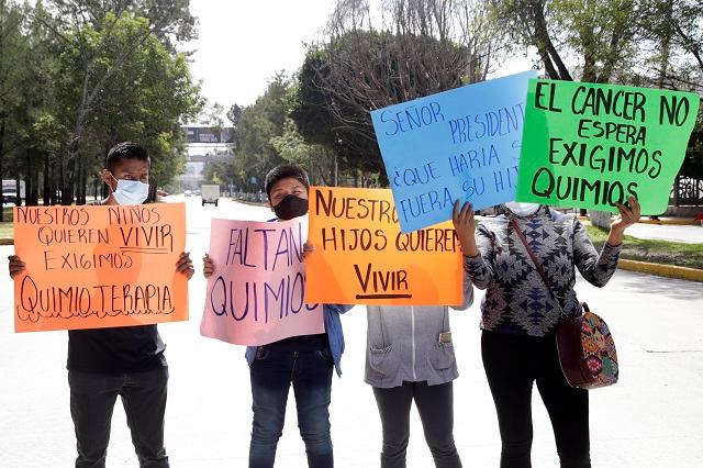 Faltan 3 medicamentos para niños con cáncer en Puebla