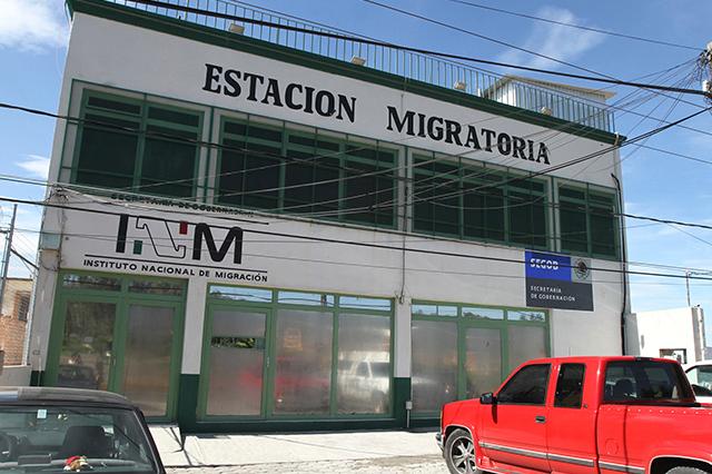 Morena exige entregar productos de gestion menstrual en estaciones migratorias