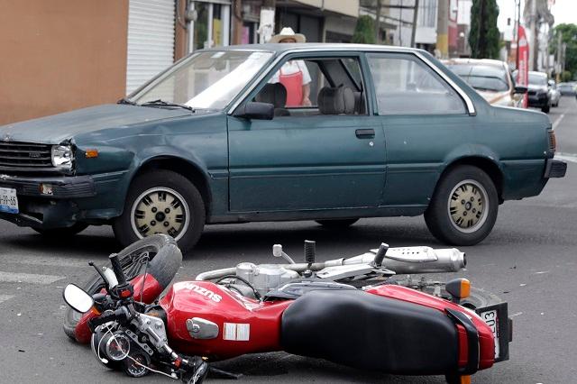 Joven motociclista muere en carretera El Rosario por exceso de velocidad