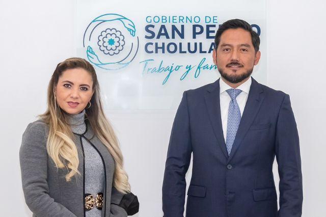 Paola Angon nombra a secretario de Turismo en Cholula
