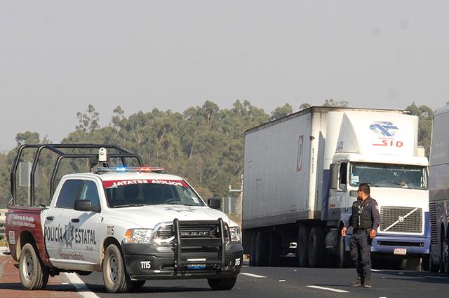 Persecución en la federal México-Puebla por asalto a camión de refrescos