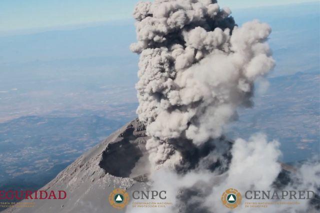 Popocatépetl: así se ve el cráter del volcán desde el cielo (Video)