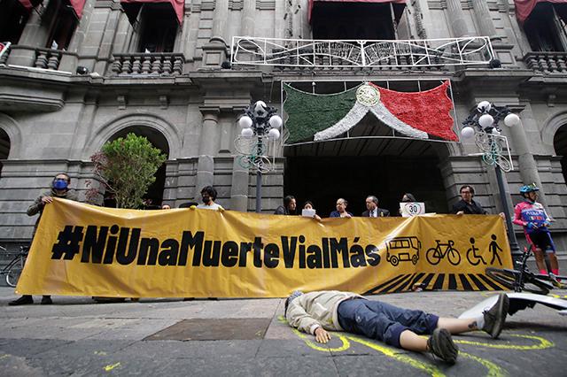 Por muertes viales en Puebla exigen un plan de seguridad