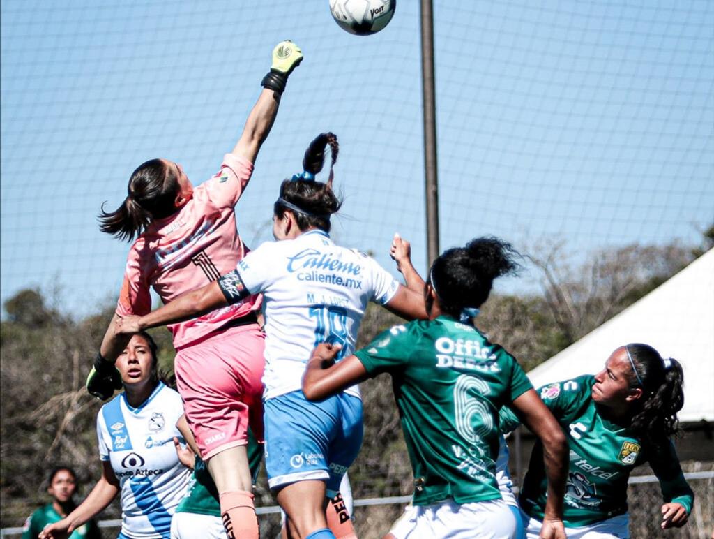 Puebla Femenil pierde 2-0 ante León en la jornada doble