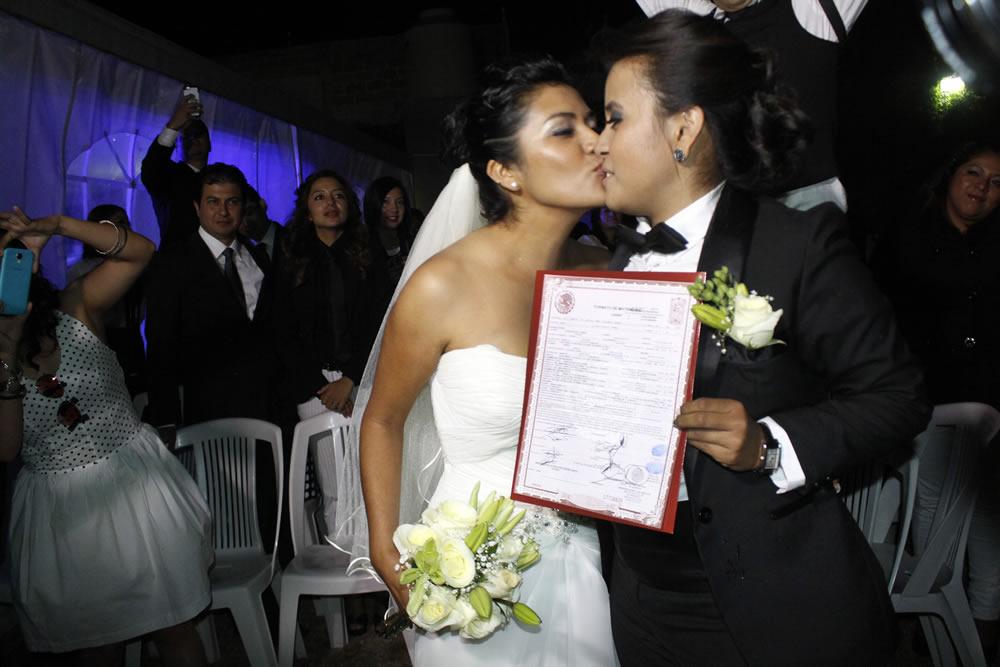 Puebla celebra su primera boda gay en la historia