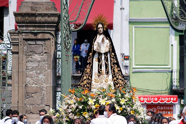 Convocó a 100 mil personas la procesión en Puebla capital