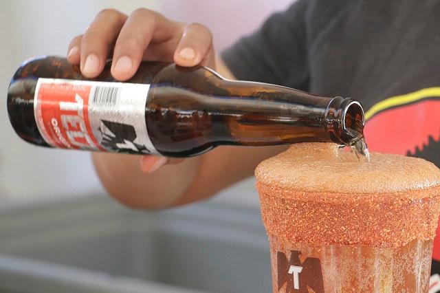 Prohíben venta de alcohol en tianguis de San Isidro en Puebla