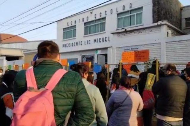 Protesta en el CELMA de Cholula continúa, acusan mal manejo de directora