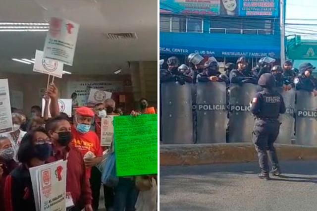 Protesta ISSSTE Puebla: trabajadores amenazan con huelga; llegan granaderos
