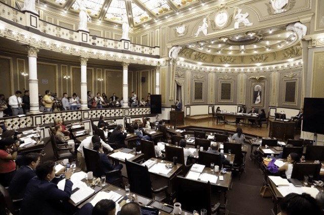 Se atrasa Puebla en ley y comité ciudadano anticorrupción