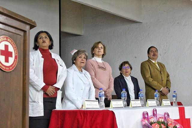 Cruz Roja ciudad de Puebla reconoce labor de enfermeras y enfermeros
