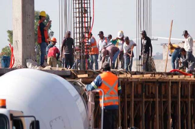 Constructoras producen en Puebla apenas la mitad de 2019