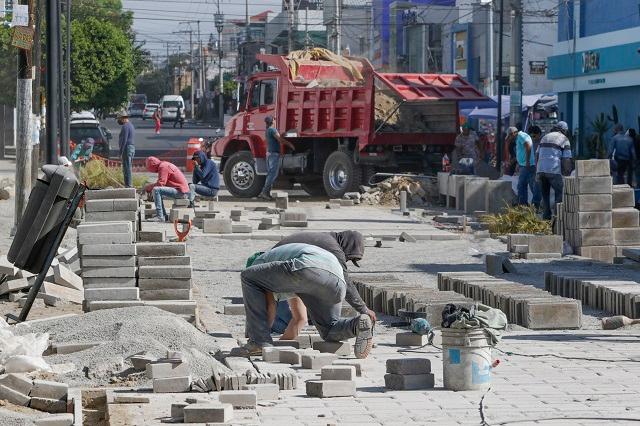 Licita ayuntamiento mejora de barrios San Antonio y El Refugio