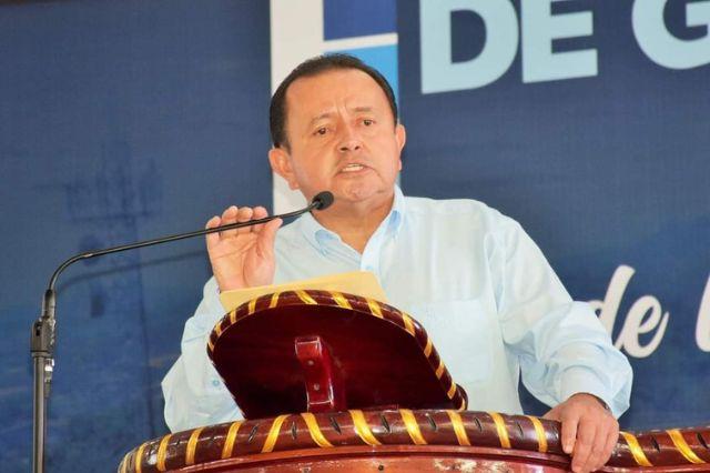 Renuncia alcalde de Hueytamalco