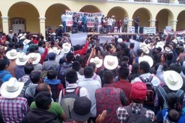 Acusa Barbosa resistencia a la autoridad en Coyomeapan
