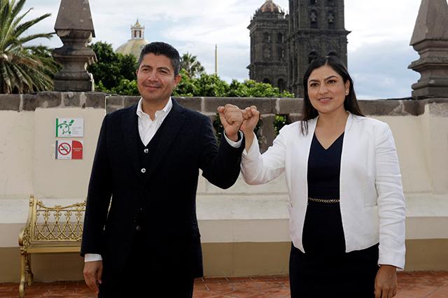 Exonera TEEP a Claudia y Eduardo Rivera de campaña anticipada