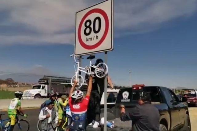 Rinden homenaje a Blanca, ciclista atropellada en Huaquechula