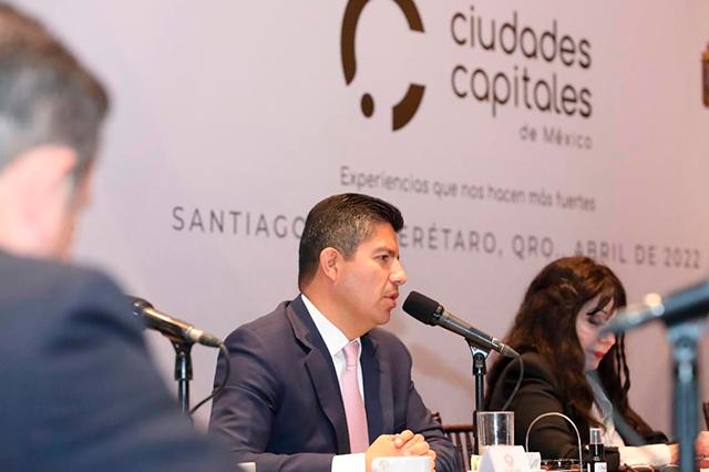 Rivera Pérez en sesión de Asociación de Ciudades Capitales