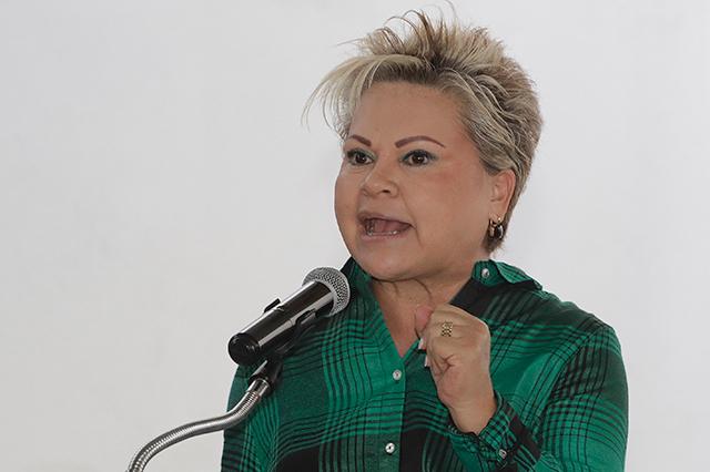 SEP Puebla: Merlo Talavera minimiza asumir titularidad, pero no la descarta