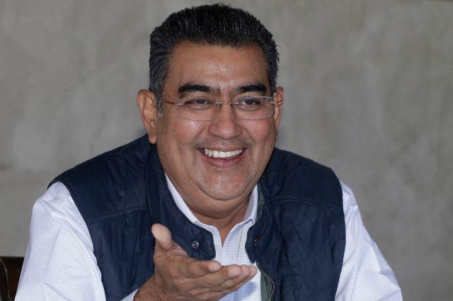 Sergio Salomón Céspedes nuevo gobernador de Puebla, tras muerte de Barbosa