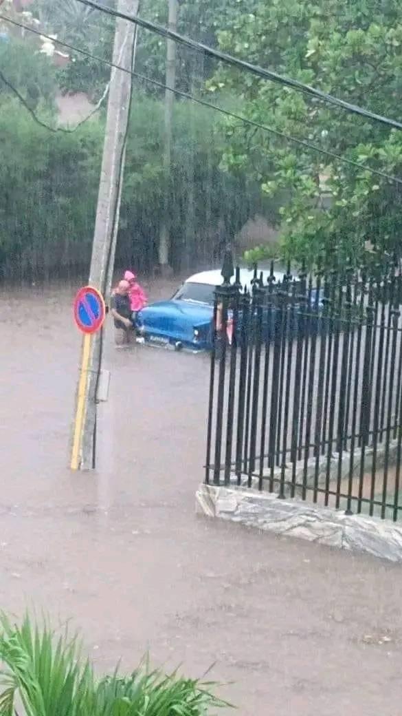 Cuba bajo el agua, lluvias torrenciales inundan la isla