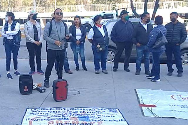 SNTE 51: Maestros de Puebla disidentes exigen auditoría a Jaime García