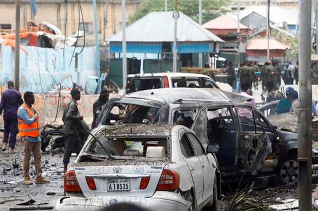 Atentado con coche bomba en Somalia deja 8 muertos y 9 heridos