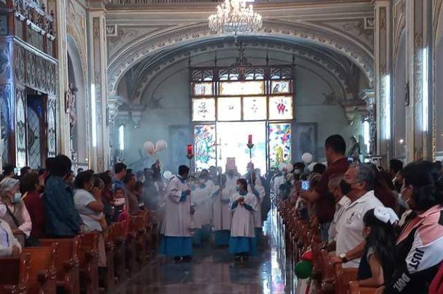 Tehuacán: nombran a nuevo párroco tras muerte de sacerdote en accidente vial
