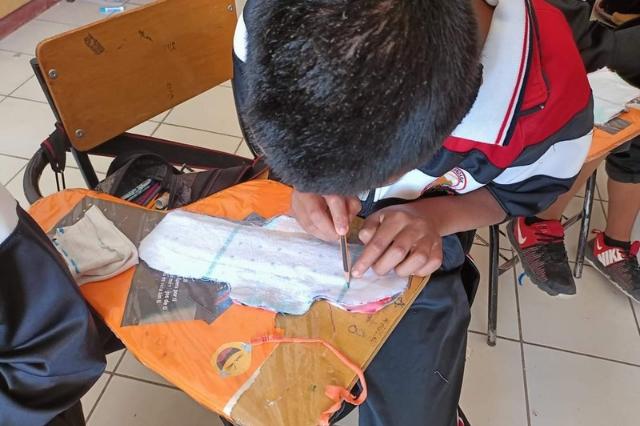 Elaboran toallas sanitarias reutilizables estudiantes de Ajalpan