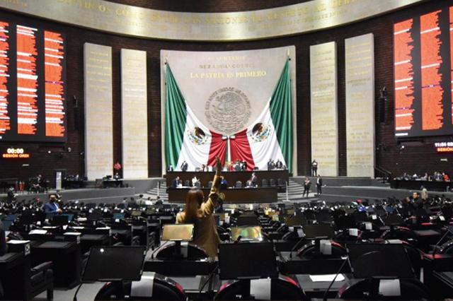 Ratifica Va por México voto en contra de reforma eléctrica