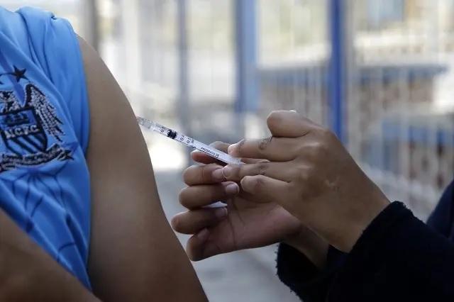 Vacunan a los de 12 a 14 años desde el miércoles en Puebla