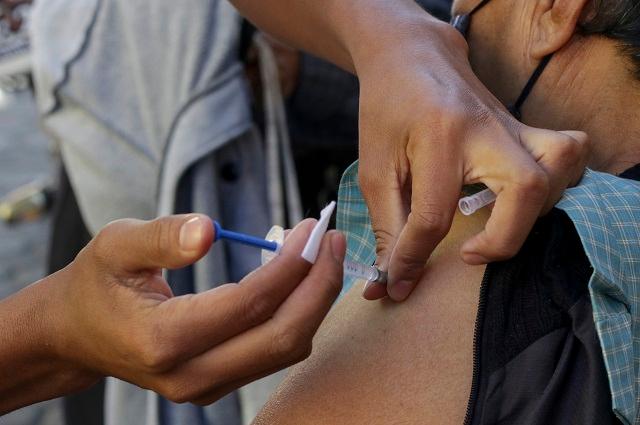 ¿Qué opinan los mexicanos de ceder vacunas a países pobres?