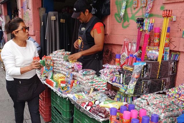Clausura y decomiso, sanción por venta de pirotecnia en Puebla