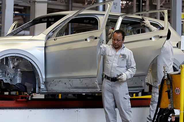 Ventas de Volkswagen cayeron durante el pleito salarial