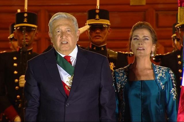 Beatriz Gutiérrez y el vestido que usó en el Grito de Independencia
