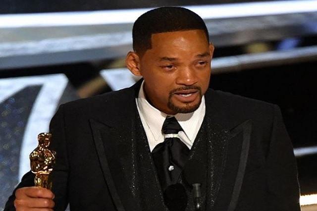 Will Smith renuncia a La Academia tras golpear a Rock en los Oscar